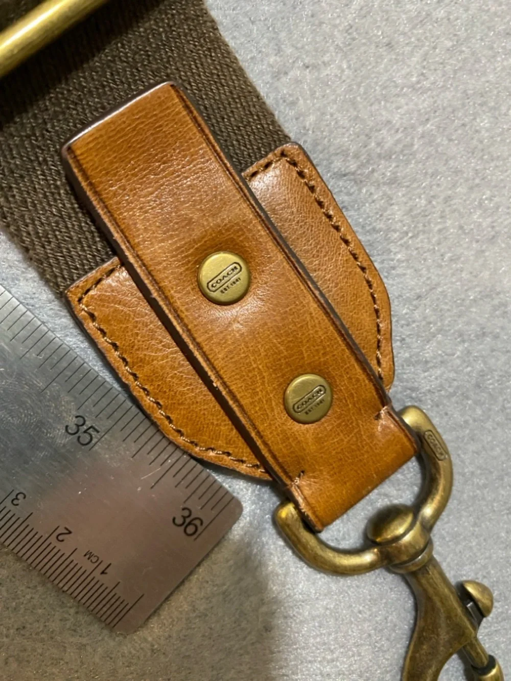 Coach removable shoulder